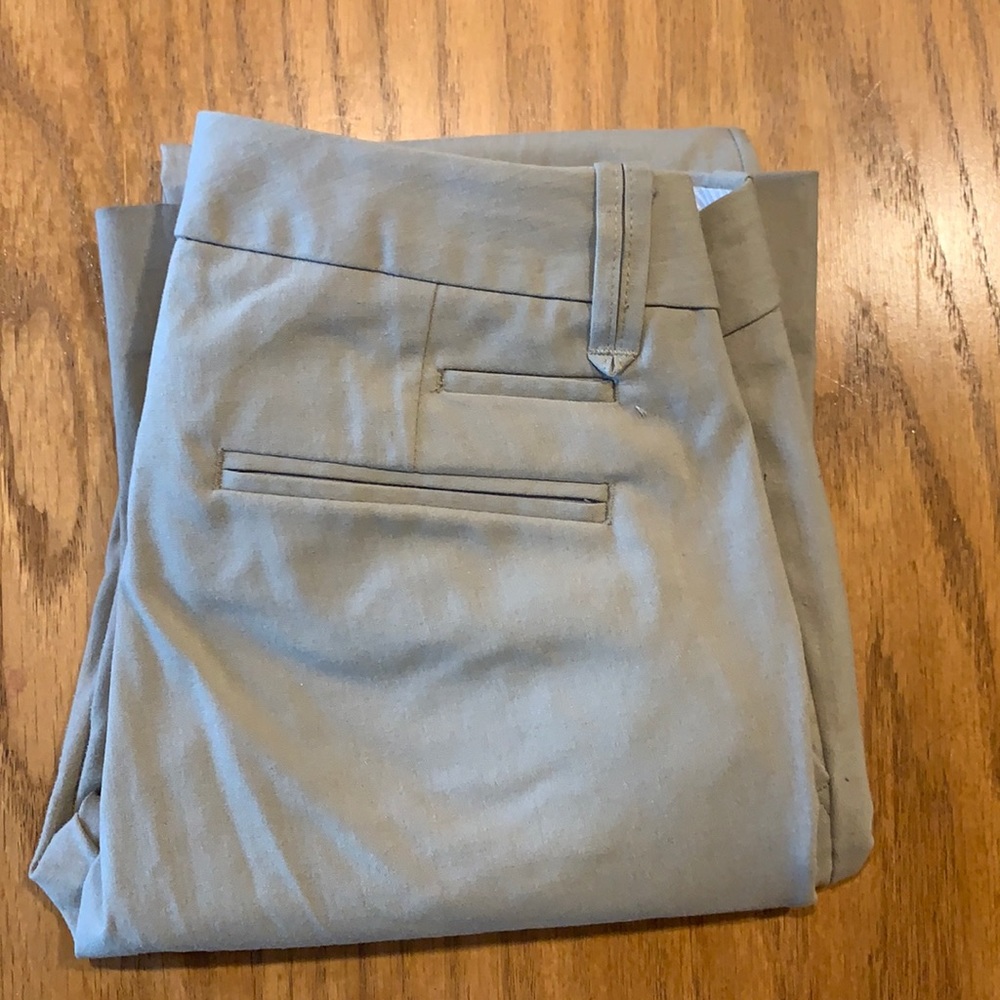 Gap khaki hip slung fit size 0